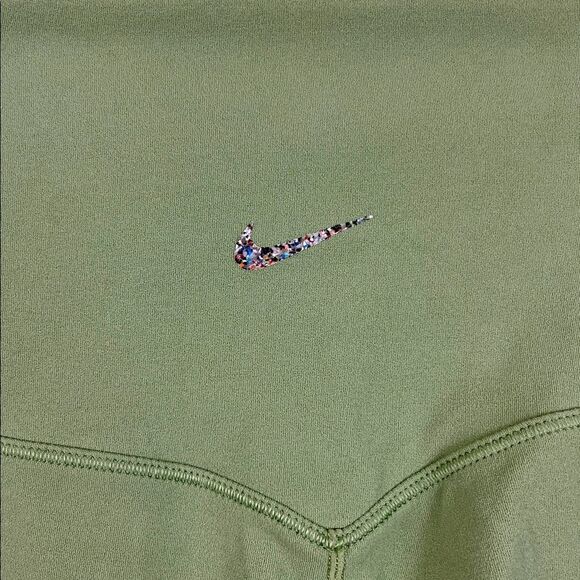 Nike Yoga women’s dri-fit luxe flared green performance pant stretch size XL - Picture 6 of 6